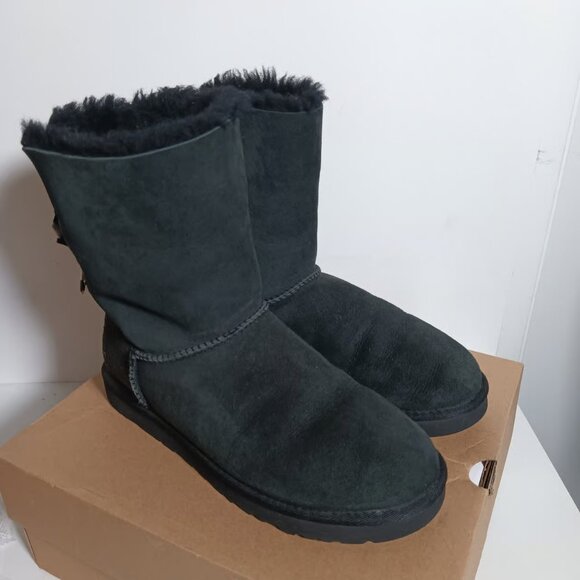 UGG Womens Bailey Bow Stripe Sheepskin Boots In Black 10 - Picture 7 of 7